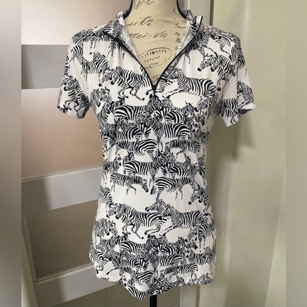 IBKUL Black and White Zebra print zip up pullover Short Sleeve Top